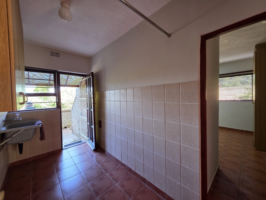4 Bedroom Property for Sale in Wavecrest Eastern Cape